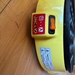 たこ焼名人　卓上たこ焼器　18穴　ふっ素樹脂加工　電気　　箱　たこ焼き器 プレート たこ焼き タコパ パーティー 家庭用 丸洗い  福岡　田川市　筑豊  使用感ありますが問題なく使えます。の画像