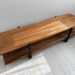 テレビボードの画像