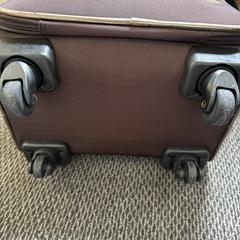 旅行カバンの画像