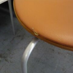 ID：239353　食卓イス　やぶれ有りの画像