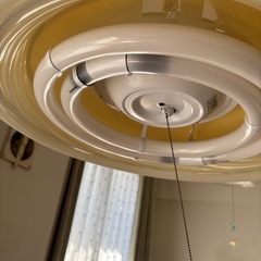 蛍光灯照明の画像