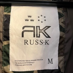 RUSS-K 迷彩柄 ダウンジャケット Mサイズの画像