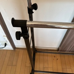 ステンレスのラックの画像