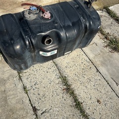 いすゞ用 フューエルタンク 東京ラジエーター製
の画像