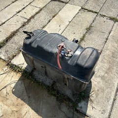 いすゞ用 フューエルタンク 東京ラジエーター製
の画像