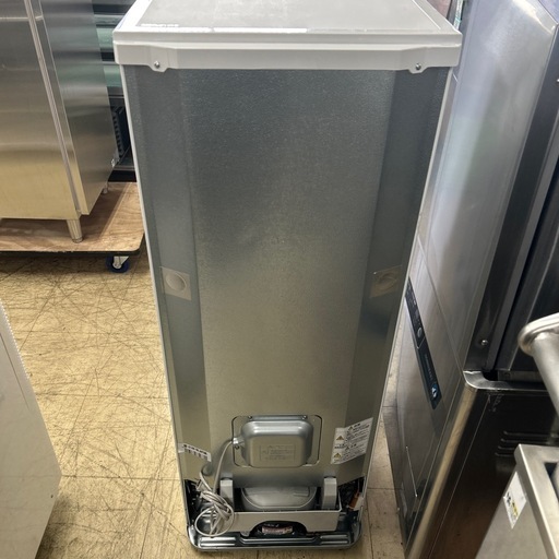 6844【美品】2023年製三菱冷凍庫 144L MF-U14H-W｜軽くて便利・ビジネス向けにぴったり 実績店 宅配対応