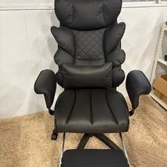 新品 Dowinx ゲーミングチェア 上質なPUレザー 調節可能な肘掛 155度リクライニング 極上の座り心地 人間工学 オフィスチェア 個別サポート エルゴノミクス ハイバック 肉厚クッション 広い座面 安心なPP綿 コイルスプリング 椅子 テレワーク 疲れない 蒸れない オットマン デスクチェア エルゴノミクス 高さ調節可能 ゲーム用チェア 超雲シリーズ ブラック LS-66BG1-01Gの画像