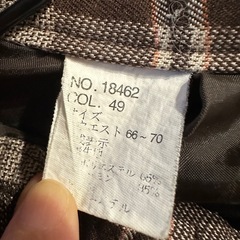 ブラウンスカートの画像