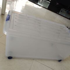 衣装ケース　コロコロ付きの画像