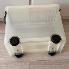 キャスター付き収納の画像