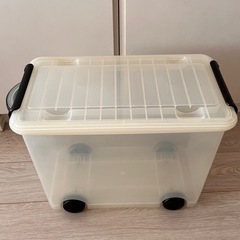 キャスター付き収納の画像