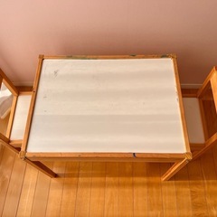 IKEA キッズデスク&チェア2つ　机　椅子の画像
