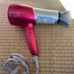 シャープ　ドライヤーの画像