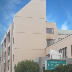 介護スタッフ／平日のみ！短時間OK！未経験OK！家庭との両立が叶う！の画像