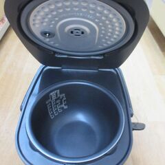 アイリス RC-IK50-B 炊飯器 20年製 中古品 説明書付き 黒 5合炊き 【ハンズクラフト宜野湾店】の画像