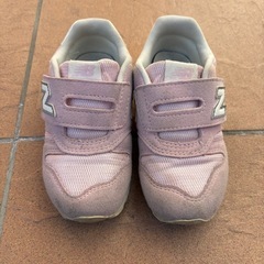 ニューバランス　キッズスニーカー　16㎝の画像