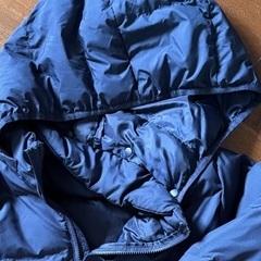 UNIQLOパフテックウォッシャブルパーカー（150㌢）の画像