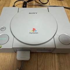 【お譲り先決定】【ジャンク品】初代プレイステーション　本体SCPH-7000　周辺機器の画像