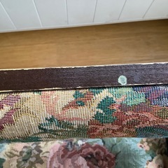 思いやり座椅子　高座椅子　いたわり座椅子　花柄　木製の画像