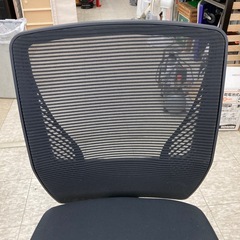 【ジモティー割引で最大15％OFF⭐️】オカムラ Village チェア ブラックの画像