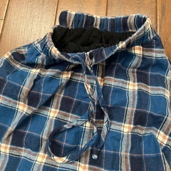 140サイズ　スカート2枚の画像