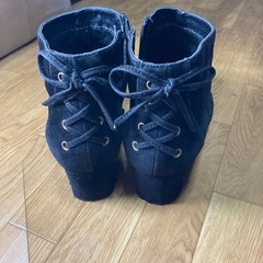 クロのブーツLの画像