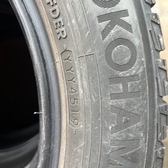 ヨコハマiG50+215/60R17スタッドレスタイヤの画像