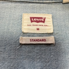 リーバイス メンズシャツＭサイズの画像