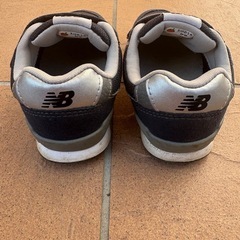 ニューバランス　キッズスニーカー　15㎝の画像
