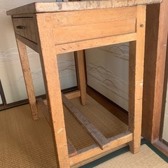 古道具好き必見！の、事務机の画像
