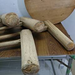 餅つき 臼 木製 杵4本 木臼 うす きね セットお正月 餅つき イベント 恒例行事 木製 餅つき道具 季節 年中行事の画像
