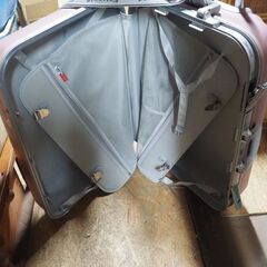 キャリーケース、旅行かばん、５０x３０x７０、本体サイズの画像