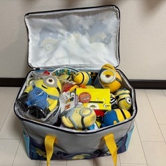 ミニオンズ　10万円以上　ぬいぐるみ　フィギュア　他グッズ大量セット　おもちゃの画像
