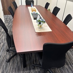 会議テーブル、椅子8脚セットの画像