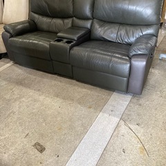本革電動リクライニングソファーの画像