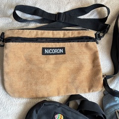 美品　バック　２つで100円　小さめの画像