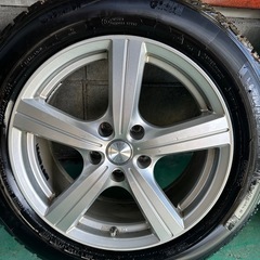 スタッドレスタイヤ　ミシュラン　X-ICE SNOW ２１５/６０R１７の画像
