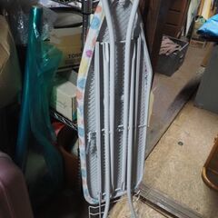 アイロン台、ケユカ、未使用品、このままの状態の画像