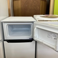 「安心の6ヶ月保証付。【Hisense ２ドア冷蔵庫 HR-B95A 2019年製 93L 26L】取りに来れる方限定。」の画像