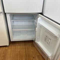 「安心の6ヶ月保証付。【Hisense ２ドア冷蔵庫 HR-B95A 2019年製 93L 26L】取りに来れる方限定。」の画像