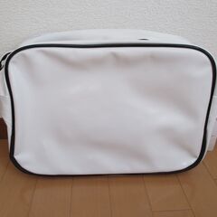 【未使用品】NIKE　ショルダーバッグの画像