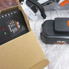 アイリス JCD28 ドライバドリル 中古美品 バッテリ10.8V一個/充電アダプタ 【ハンズクラフト宜野湾店】の画像