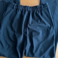 GUフレアパンツの画像