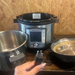 電子圧力鍋の画像