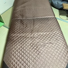 折りたたみベッドの画像