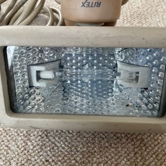 商談中　
コンセント式　人感センサーライトの画像