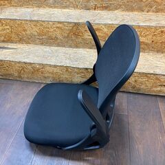 ジ479/ 座椅子 回転座椅子 360度回転 メッシュ フロアチェア デスクチェア テレワーク ブラックの画像