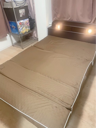 ベッドフレーム/ダブルベッド※11/20以降受渡し予定、希望者多数で値上げ中