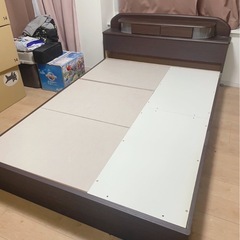ベッドフレーム/ダブルベッド※11/20以降受渡し予定の画像