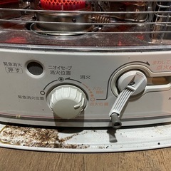 電気のいらない 石油ストーブ 放射型 2013年 手回し トヨトミの画像